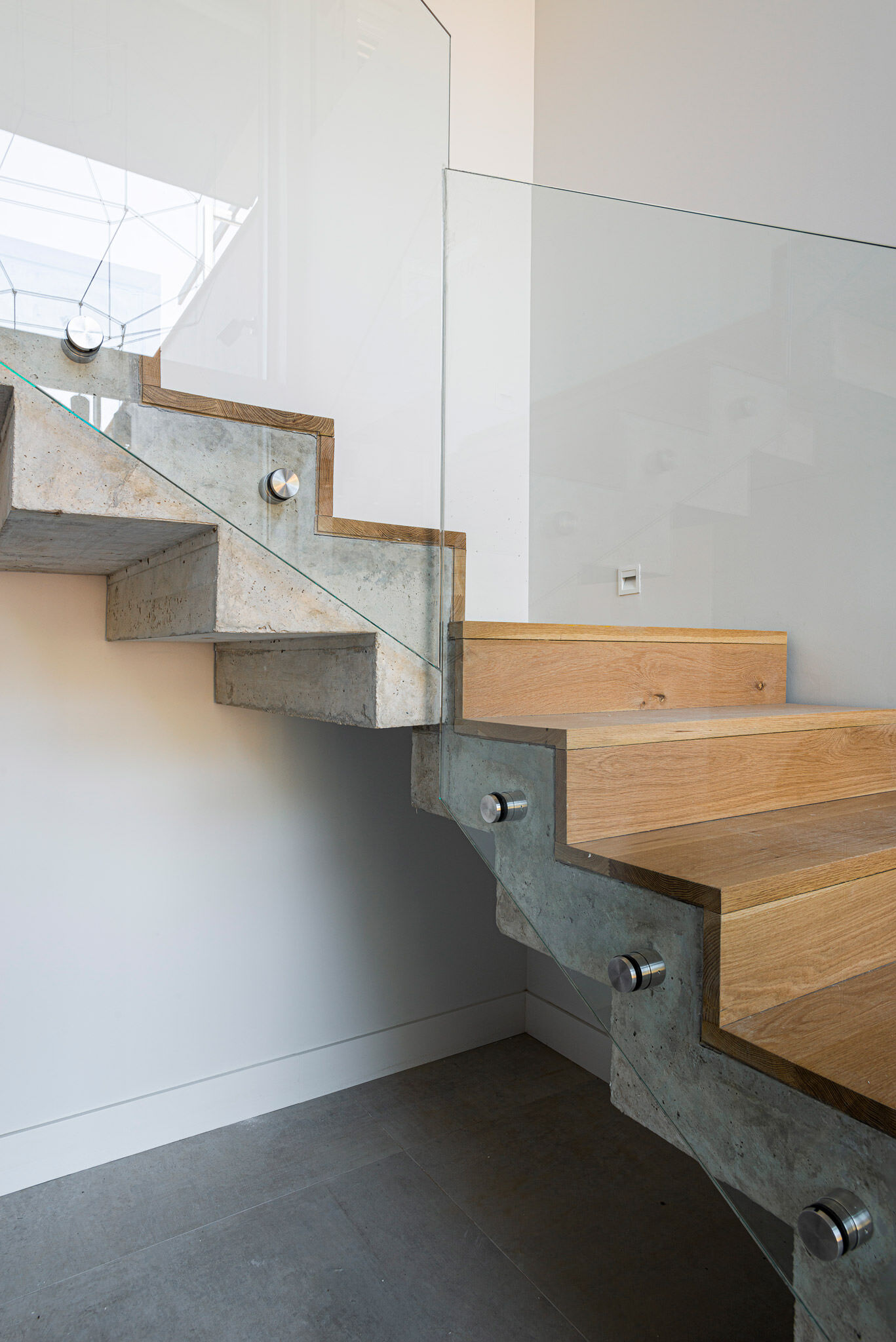 Material para escaleras: Madera y Chapas