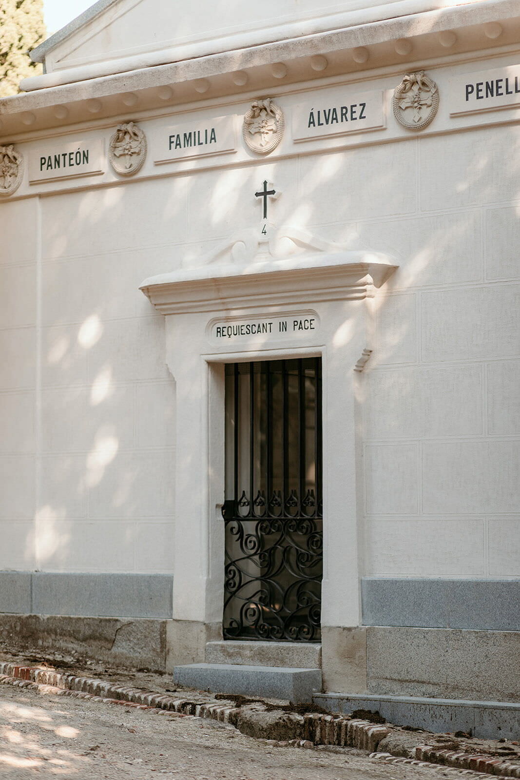 Restauración de Panteones - Intervallum Proyecto y Obra